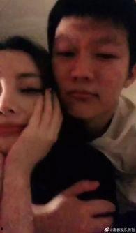 没洗头吃瓜视频,揭秘“没洗头吃瓜”视频背后的趣味人生